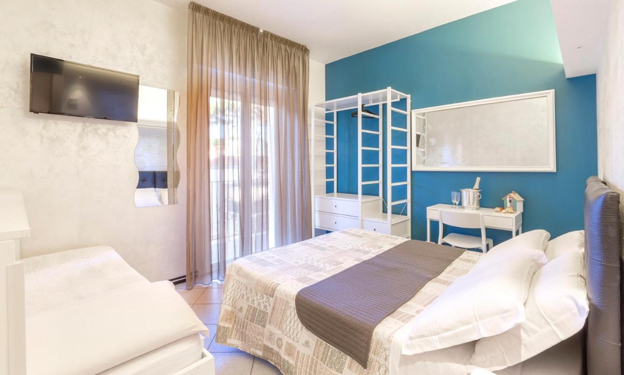 Hotel La Nidiola Riccione Luaran gambar