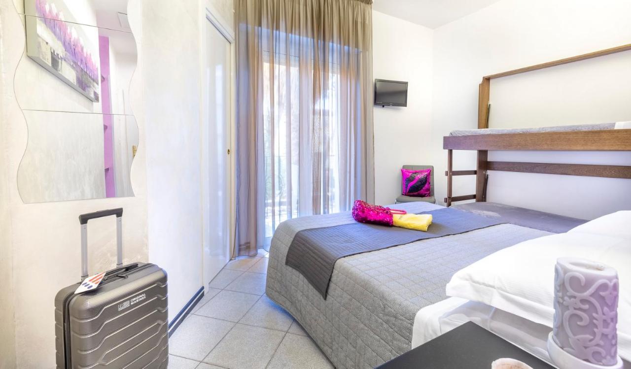 Hotel La Nidiola Riccione Luaran gambar
